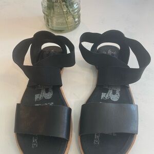 Sorrel Ella III Sandals- Black Size 7.5